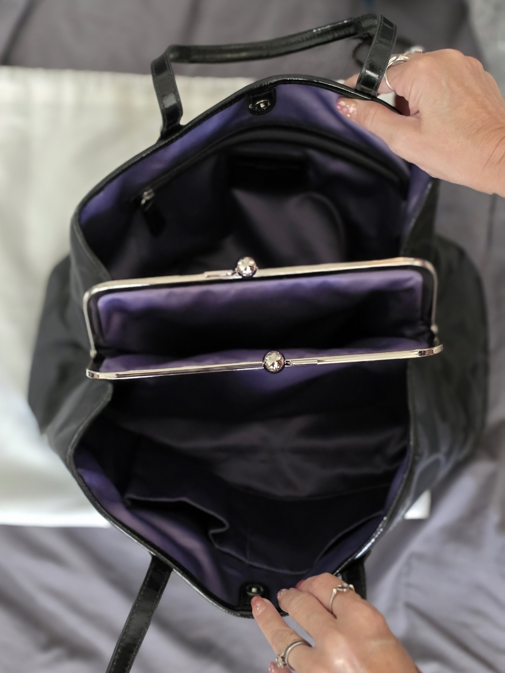 RARE Coach Black Signature Canvas Tote with Purple & Blue Graphic Motifs - Picture 5 of 7